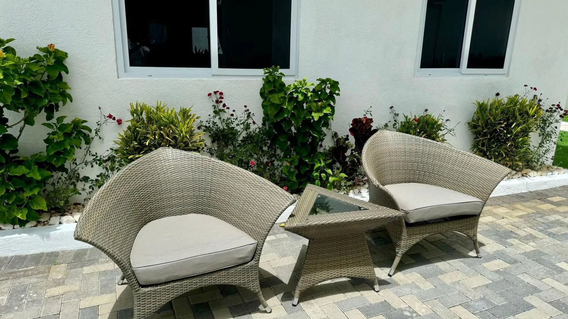Hospitality Expert Bts 5 - Pool Beach & Bar Montego Bay Jamajka