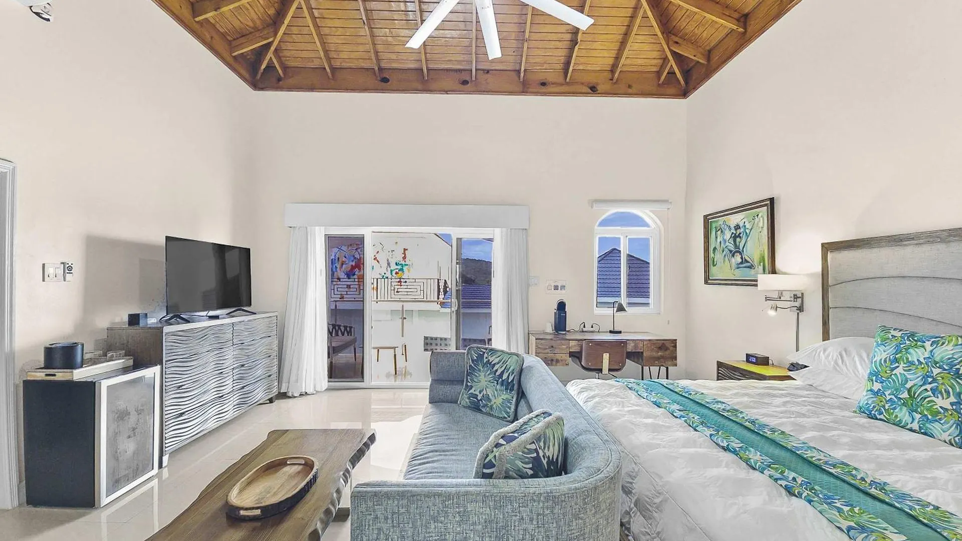 Värdshus Hospitality Expert Bts 5 - Pool Beach & Bar Montego Bay