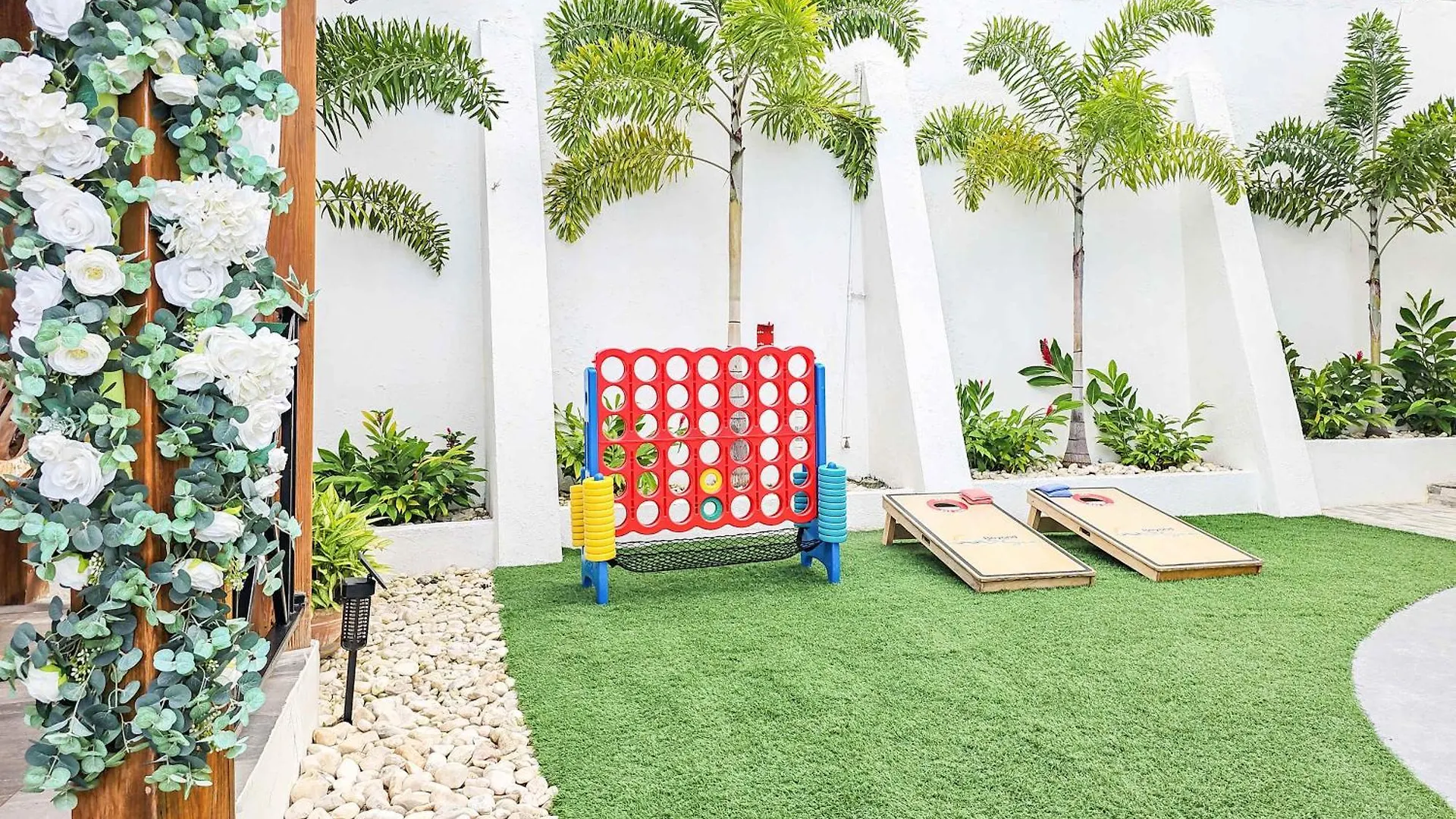 Hospitality Expert Bts 5 - Pool Beach & Bar Montego Bay Värdshus